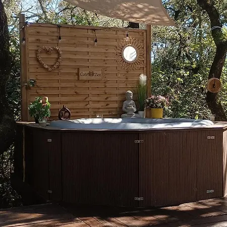 évasion En Pleine Nature, Tipi Insolite Et Jacuzzi Au Pont Du Gard ! Campo de lujo *