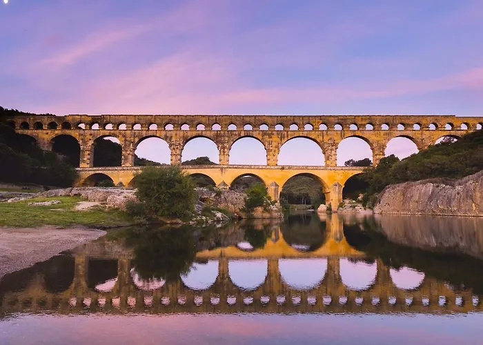 Οργανωμένο κάμπινγκ Evasion En Pleine Nature, Tipi Insolite Et Jacuzzi Au Pont Du Gard ! Vers Pont du Gard
