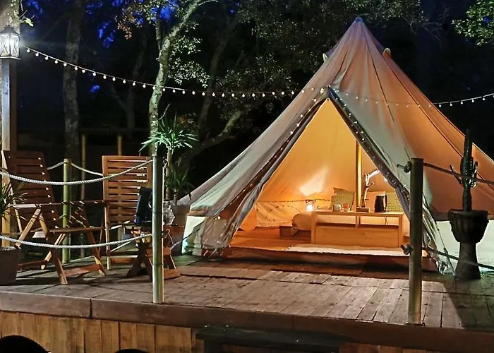 Evasion En Pleine Nature, Tipi Insolite Et Jacuzzi Au Pont Du Gard ! Οργανωμένο κάμπινγκ *