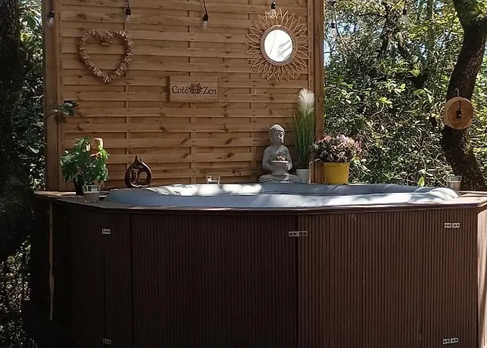 Evasion En Pleine Nature, Tipi Insolite Et Jacuzzi Au Pont Du Gard ! Luxury tent *